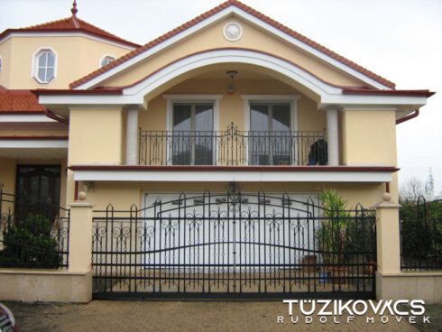 kovácsoltvas kerítés és kapu csigadísszel 4